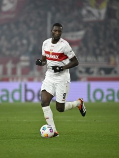 Serhou Guirassy VfB Stuttgart (09) Action on the ball, free pose, MHPArena, MHP Arena Stuttgart,