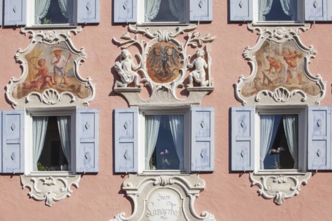 Window in a historic house with Lueftlmalerei in Ludwigstrasse, Partenkirchen district,