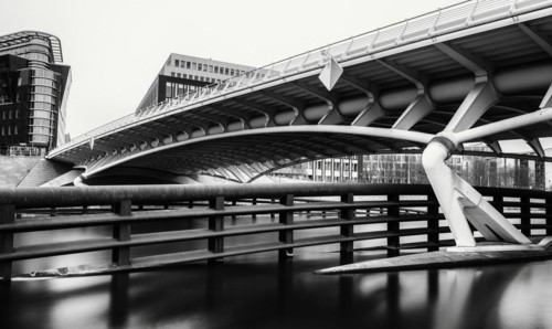Black and white photography, long exposure, detail photo, Kronprinzenbruecke in the government