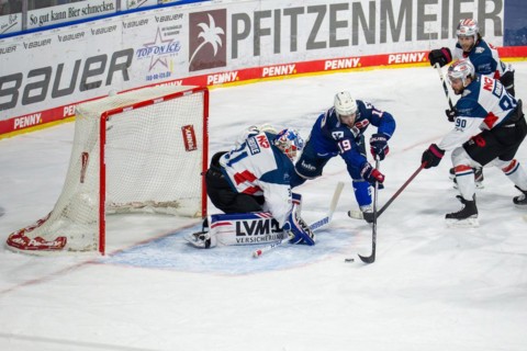 10.03.2024, DEL, German Ice Hockey League season 2023/24, 1st playoff round (pre-playoffs) : Adler