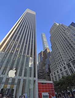 Entrance to the Apple Store in the General Motors high-rise building, at Grand Army Plaza, in the