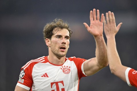 Goal celebration Harry Kane FC Bayern Munich FCB (09) Leon Goretzka FC Bayern Munich FCB (08)