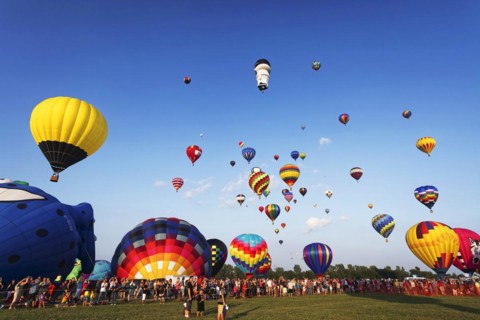 Hot-air balloons, Ballooning Festival, Saint-Jean-sur-Richelieu, Quebec Province, Canada, North
