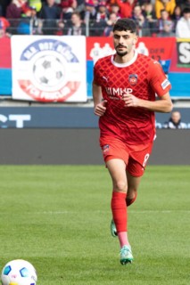 Football match, Eren DINKCI 1.FC Heidenheim on the ball, Voith-Arena football stadium, Heidenheim