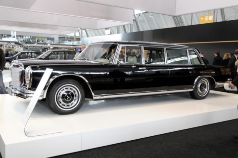 RETRO CLASSICS 2010, Stuttgart Trade Fair, Mercedes-Benz 600 Pullman, Glamorous black Mercedes-Benz