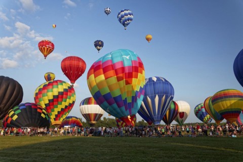 Hot-air balloons, Ballooning Festival, Saint-Jean-sur-Richelieu, Quebec Province, Canada, North