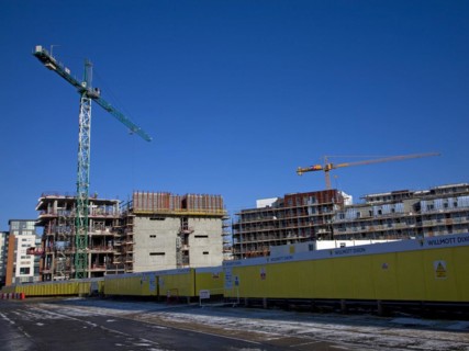 Construction site cranes for student accommodation, Wet Dock, Ipswich, Suffolk, England, UK