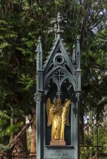 Old tombs, Churchyard 1 of the Protestant Parish of St George, Greisfswalder Strasse, Berlin,