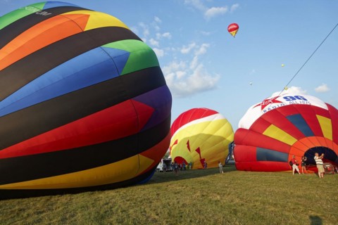 Hot-air balloons, Ballooning Festival, Saint-Jean-sur-Richelieu, Quebec Province, Canada, North