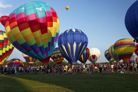 Hot-air balloons, Ballooning Festival, Saint-Jean-sur-Richelieu, Quebec Province, Canada, North