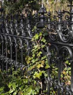 Rusty grave fences, Kirchof 1 of the Evangelische Georgen-Parochialgemeinde, Greisfswalder Strasse,