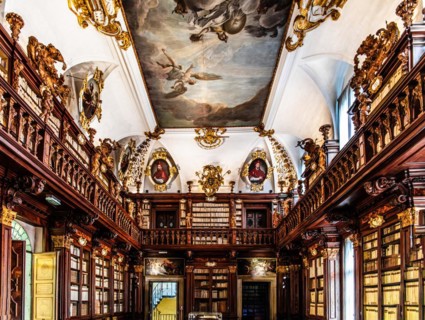 Library, Palazzo Patriarcale, Dioezesan Museum with the Tiepolo Galleries, 16th century, Udine,