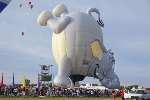 Hot-air balloons, Ballooning Festival, Saint-Jean-sur-Richelieu, Quebec Province, Canada, North