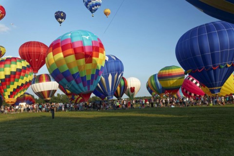 Hot-air balloons, Ballooning Festival, Saint-Jean-sur-Richelieu, Quebec Province, Canada, North