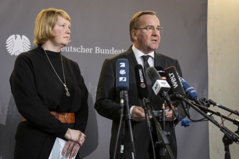 Boris Pistorius (SPD), Federal Minister of Defence with Wiebke Esdar, Member of the German