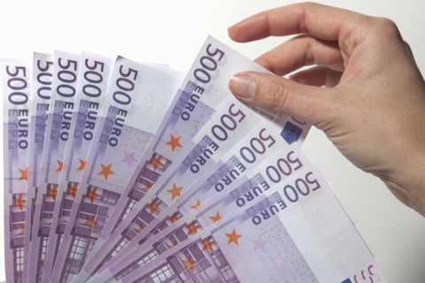 Bundle of money with EUR500 notes, 08/01/2015