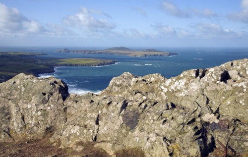 Carn Llidi tor view to Ramsey Island, St David's Head, Pembrokeshire, Wales, United Kingdom, Europe