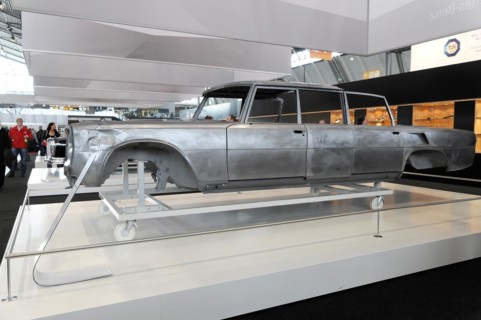 RETRO CLASSICS 2010, Stuttgart Trade Fair, Unfinished restoration body of a classic long-distance