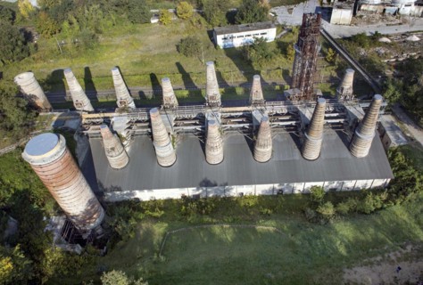 Aerial view of the shaft kiln battery in the Ruedersdorf Museum Park. The shaft kiln battery with
