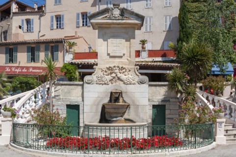 Fountain at Place Neuve, Grimaud-Village, Var, Provence-Alpes-Cote d'Azur, France, Europe