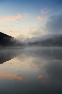 Sunrise and morning fog, Geroldsee or Wagenbruechsee, Kruen near Mittenwald, Werdenfelser Land,
