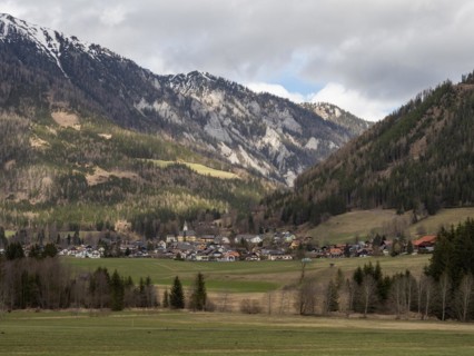 Mountain panorama and small village, Oberort, municipality of Tragoess-St. Katharein, Styria,