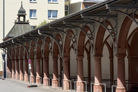 Historic market arbours, archway with columns, arcades, Giessen weekly market market, old town,
