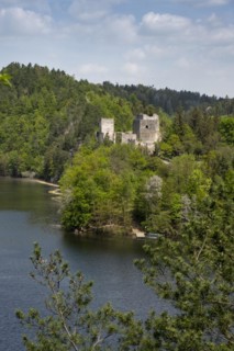 Dobra castle ruins at the Dobra reservoir, Kamptal, Waldviertel, Lower Austria, Austria, Europe