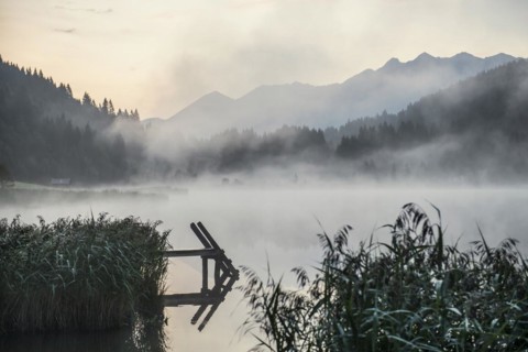 Sunrise and morning fog, Geroldsee or Wagenbruechsee, Kruen near Mittenwald, Werdenfelser Land,