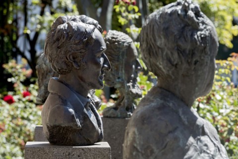 Monument to journalist and writer Ludwig Boerne, portrait, bronze sculpture by Thomas Burhenne,