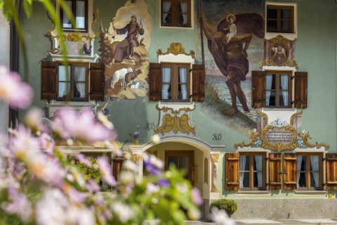 Lueftlmalerei, Mittenwald, Werdenfelser Land, Upper Bavaria, Bavaria, Germany, Europe