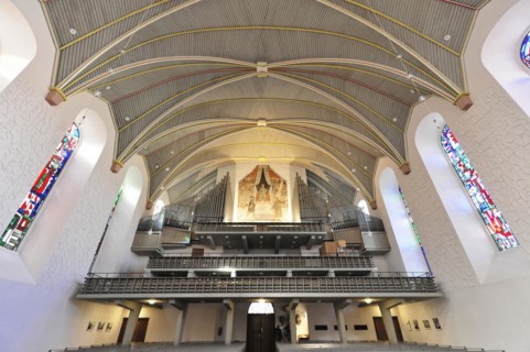 Speyer Cathedral, interior view of a church with a view of the organ, the gallery and the ceiling