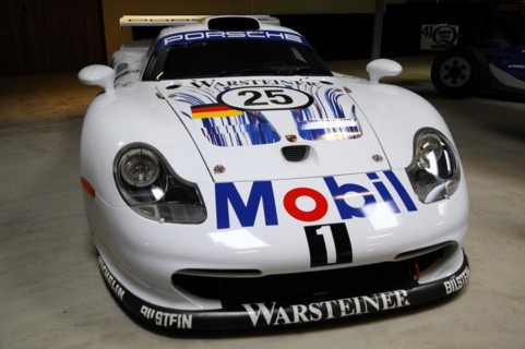 Deutsches Automuseum Langenburg, A white Porsche racing car with stickers and number 25 in a