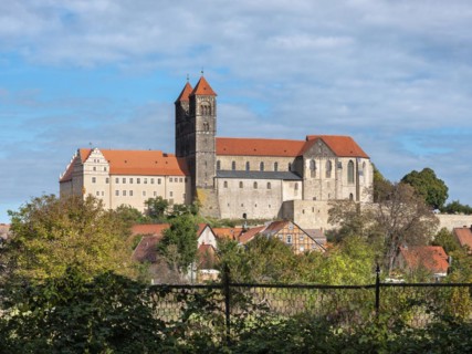 View of the Schlossberg with St Servatius collegiate church and Renaissance castle, UNESCO World