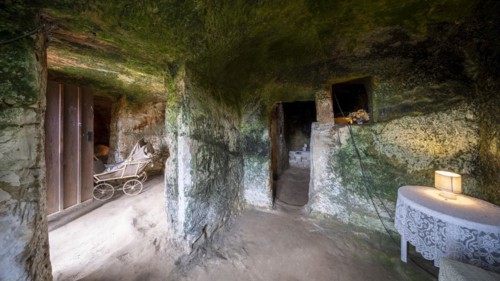 Cave dwelling on the Schaeferberg in Langenstein, Harz foreland, Halberstadt, Saxony-Anhalt,