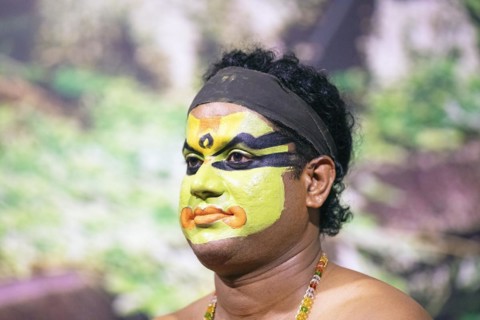 Kathakali performer or mime, 38 years old, with painted face, Kochi Kathakali Centre, Kochi,