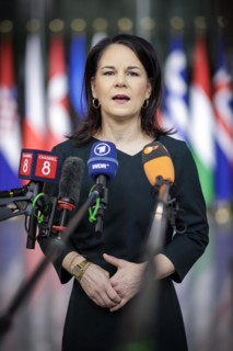 Annalena Baerbock, Federal Foreign Minister, photographed during a doorstep at the meeting of NATO