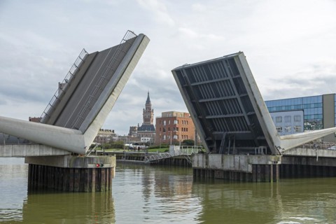 Drawbridge, Bridge of the Battle of Texel, Pont de la Bataille du Texel, harbour, Dunkirk, France,