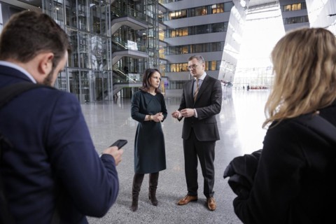 (L-R) Annalena Baerbock, Federal Foreign Minister, and Dmytro Kuleba, Foreign Minister of Ukraine,