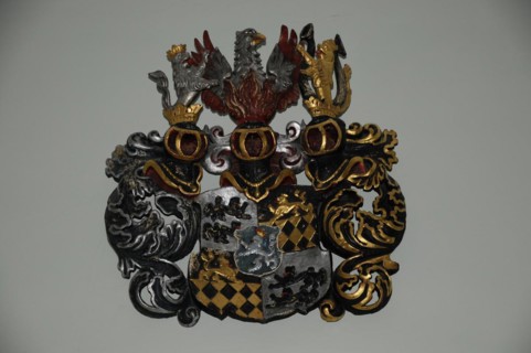 Langenburg Castle, A heraldic coat of arms with black and gold elements and an eagle, Langenburg
