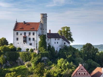 Goessweinstein with castle and half-timbered houses, Franconian Switzerland, Upper Franconia,