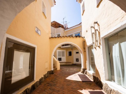 Narrow alley, Porto Cervo, Costa Smeralda, Sardinia, Italy, Europe