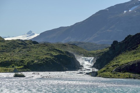 Lago Pehoe, waterfall, Mirador Salto Grande, sidelight, Torres del Paine National Park, Parque
