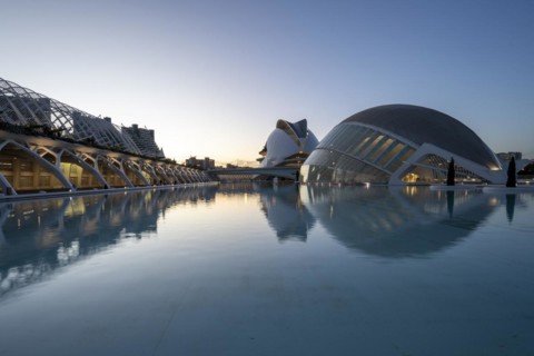 L'Hemisferic in the City of Arts and Sciences, behind it the Palau de les Arts Reina Sofia opera