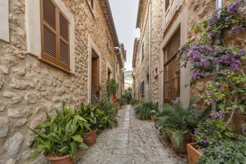Amazing photos of Casc antic Fornalutx, Mallorca, Spain, Europe