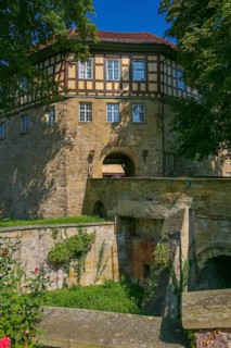Access to the moated castle Sachsenheim, Grosssachsenheim Castle, former moated castle, archway,
