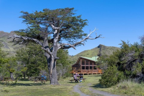 Lago Pehoe, rest area, Torres del Paine National Park, Parque Nacional Torres del Paine, Cordillera