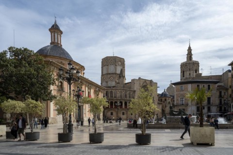 Basilica Virgen de los Desamparados, Cathedral, Catedral de Santa Maria, Plaza de la Virgen,