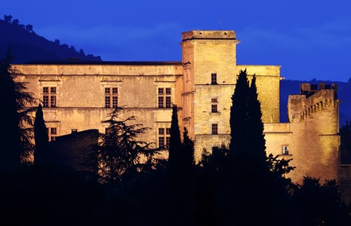 Renaissance castle of Lourmarin, Parc Naturel Regional du Luberon, Luberon, Provence, France,