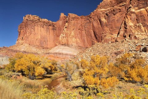 Waterpocket Fold rock formations, Capitol Reef National Park, Utah, USA, Capitol Reef National